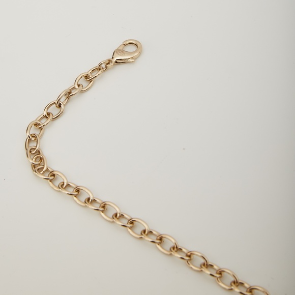 CHANEL LIGHT GOLD HEART LOCKET NECKLACE 2022 - Picture 4 of 7